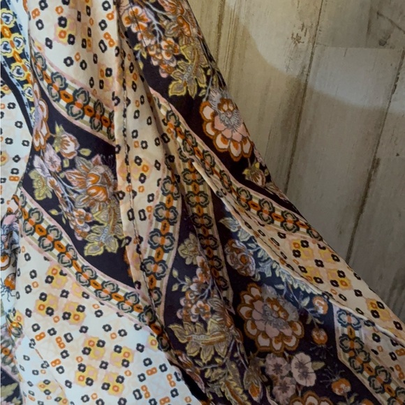 Bebop Knotted sleeves shoulder Beige Pink  + Floral Flower Dress Size 3X - Picture 6 of 16